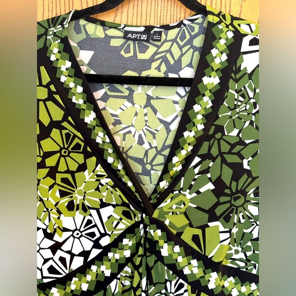 Apt. 9 dress - Picture 3 of 9